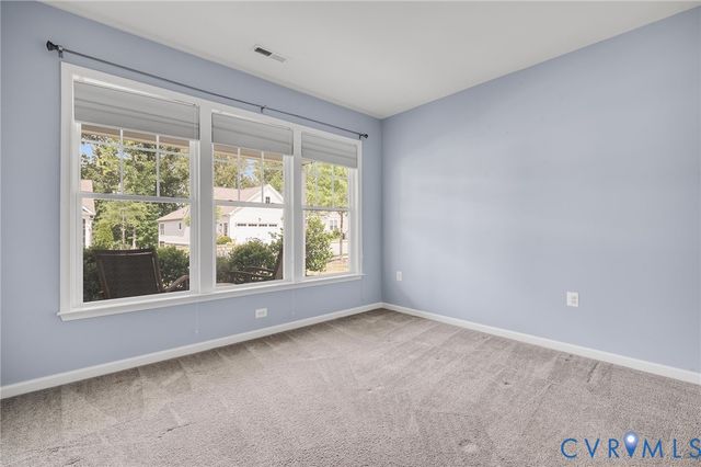 10404 Chickahominy Falls Ln, Glen Allen, VA 23059