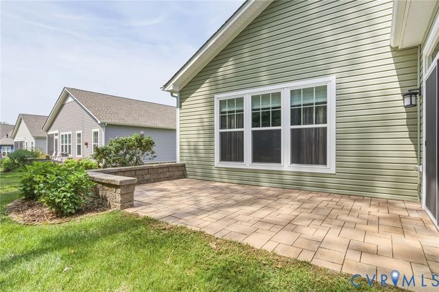 10404 Chickahominy Falls Ln, Glen Allen, VA 23059