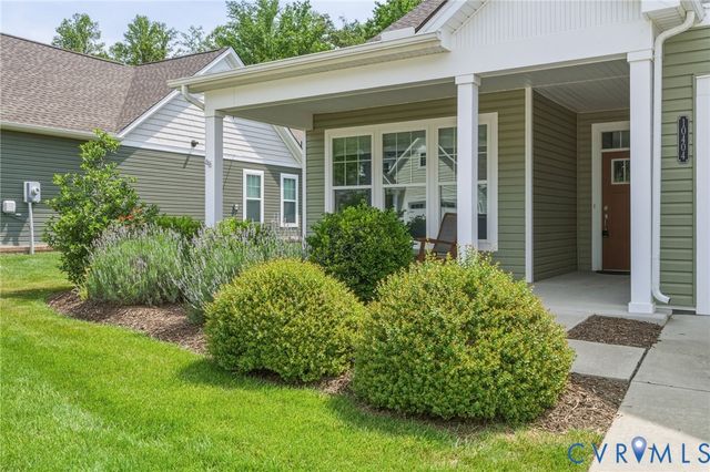 10404 Chickahominy Falls Ln, Glen Allen, VA 23059