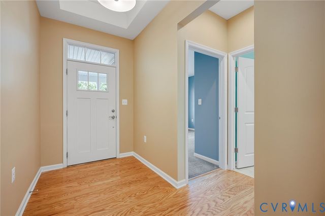 10404 Chickahominy Falls Ln, Glen Allen, VA 23059