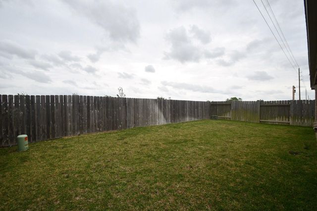 6142 Thief River Falls Drive, Katy, TX 77493