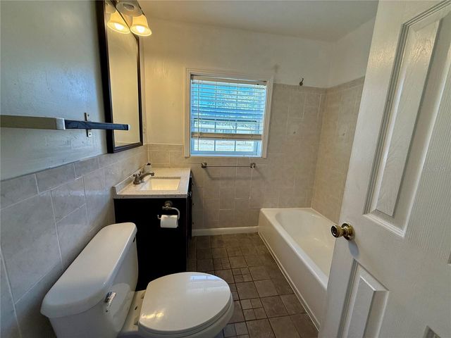 4313 S HUBERT AVENUE, Tampa, FL 33611