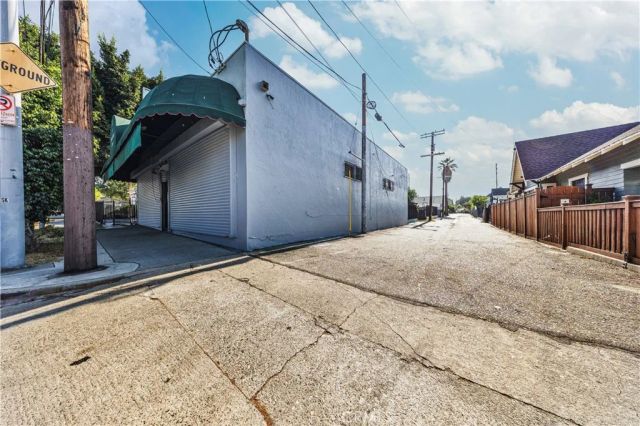 2218 Daly, Los Angeles, CA 90031