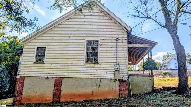 12 Capers Street, Pelzer, SC 29669