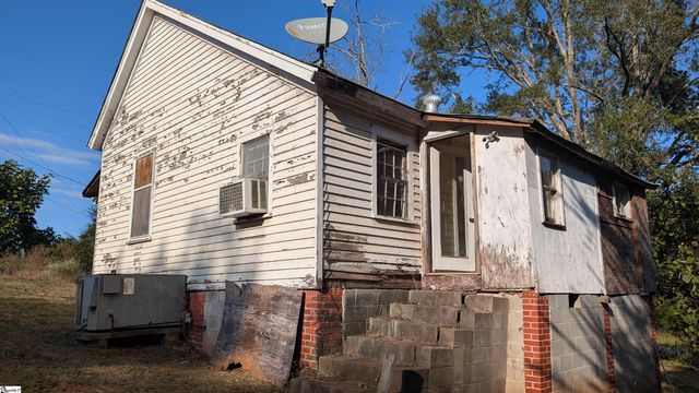 12 Capers Street, Pelzer, SC 29669