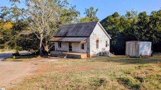 12 Capers Street, Pelzer, SC 29669