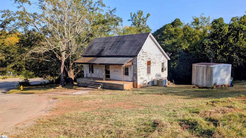 12 Capers Street, Pelzer, SC 29669