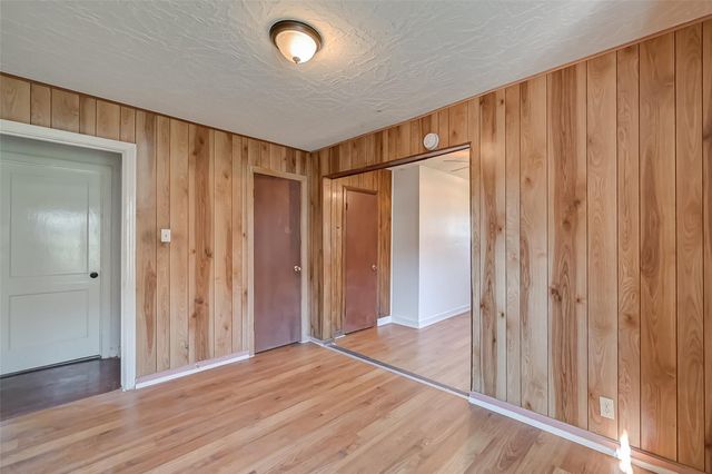 4905 Brinkley Street, Houston, TX 77033