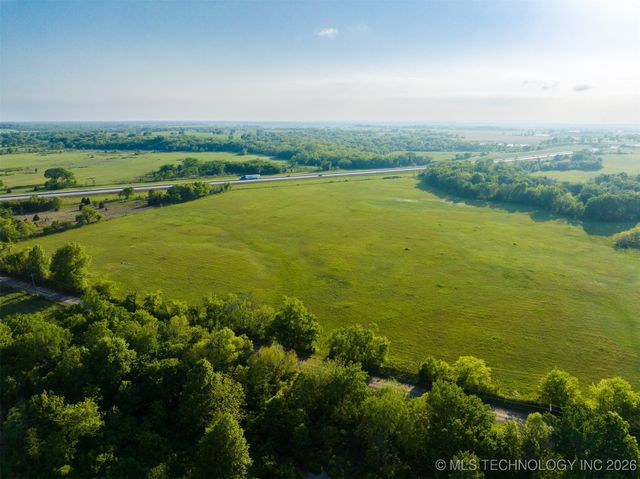 12 N 4212 Road, Porter, OK 74454