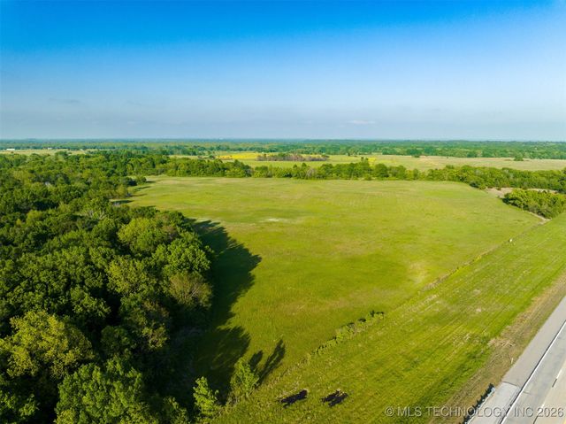 12 N 4212 Road, Porter, OK 74454