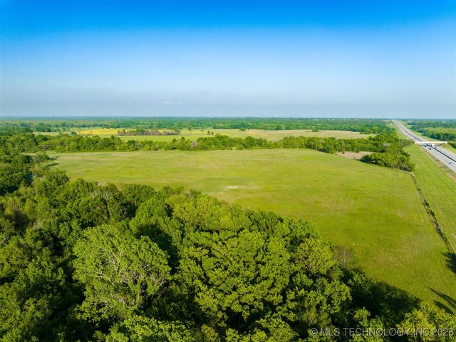 12 N 4212 Road, Porter, OK 74454
