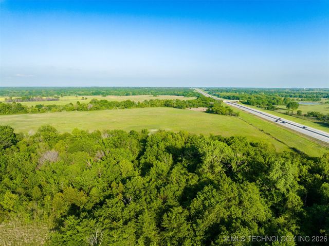 12 N 4212 Road, Porter, OK 74454