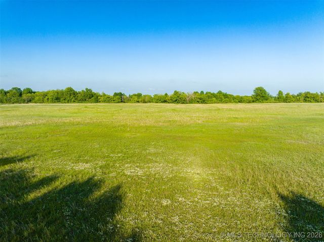 12 N 4212 Road, Porter, OK 74454