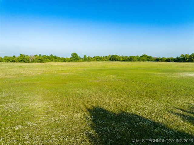 12 N 4212 Road, Porter, OK 74454