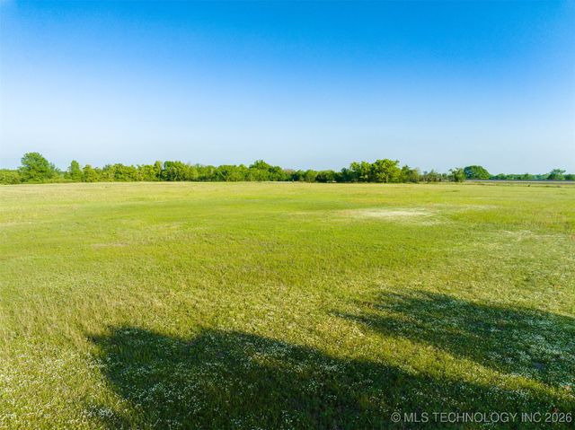 12 N 4212 Road, Porter, OK 74454