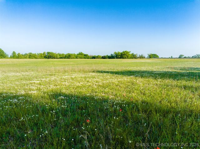 12 N 4212 Road, Porter, OK 74454