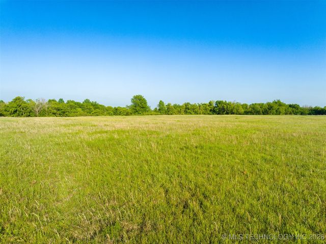 12 N 4212 Road, Porter, OK 74454