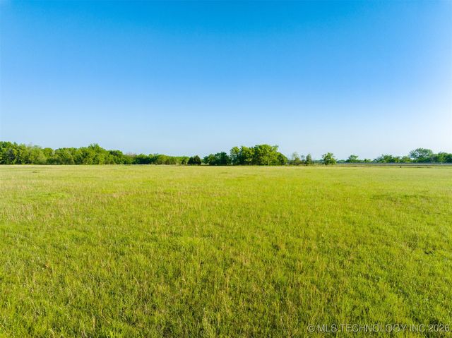 12 N 4212 Road, Porter, OK 74454