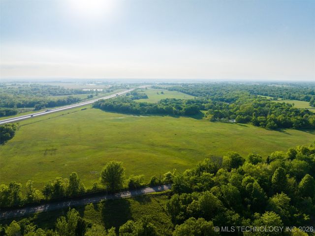 12 N 4212 Road, Porter, OK 74454