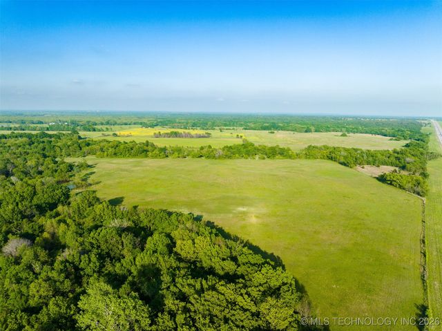 12 N 4212 Road, Porter, OK 74454