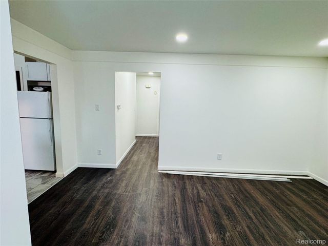 26431 Tom Allen Drive, Warren, MI 48089