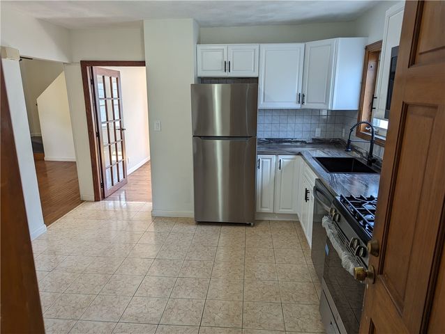 61 Utton Avenue 2, Pawtucket, RI 02860