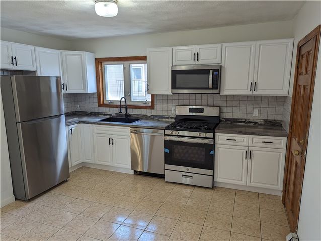 61 Utton Avenue 2, Pawtucket, RI 02860