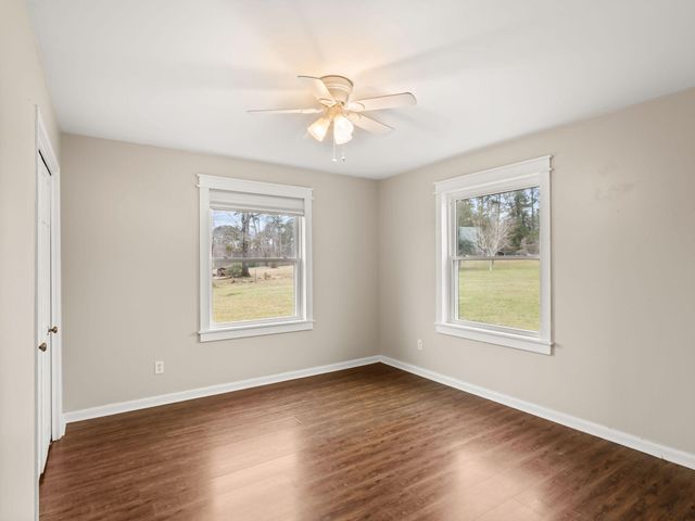 261 Alexandria Hwy, Leesville, LA 71446