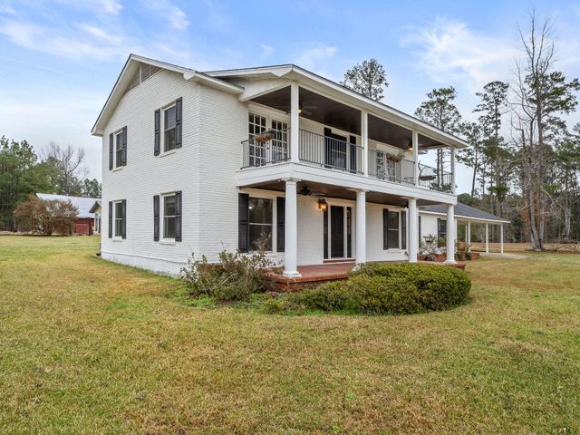 261 Alexandria Hwy, Leesville, LA 71446