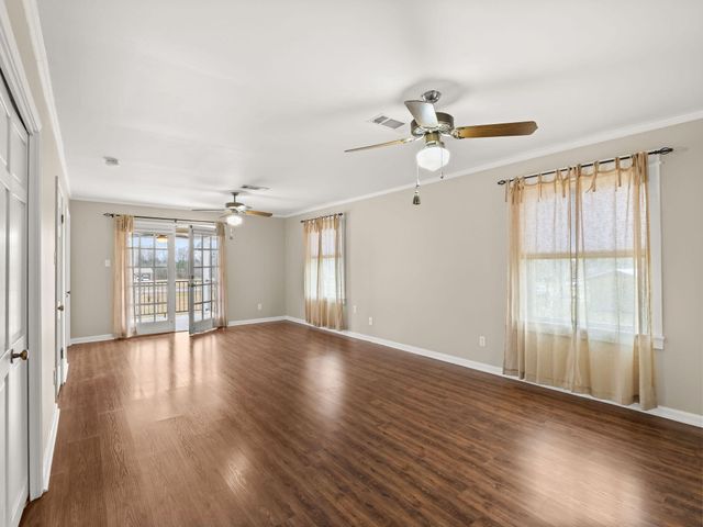 261 Alexandria Hwy, Leesville, LA 71446