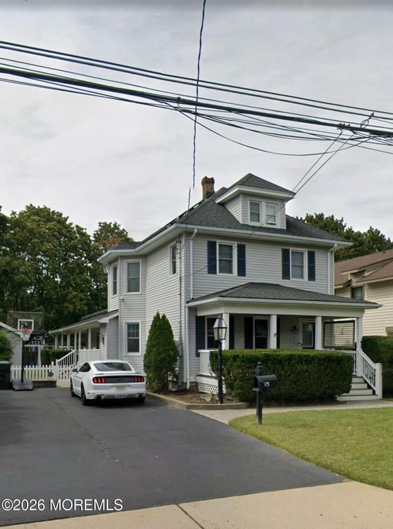 218 Lewis Street, Oakhurst, NJ 07755