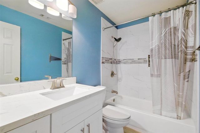 10222 Thornmont Lane, Houston, TX 77070