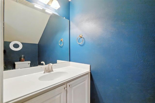 10222 Thornmont Lane, Houston, TX 77070