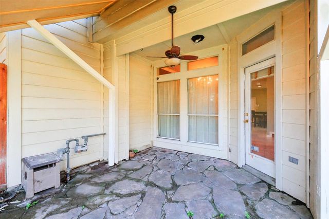 10222 Thornmont Lane, Houston, TX 77070