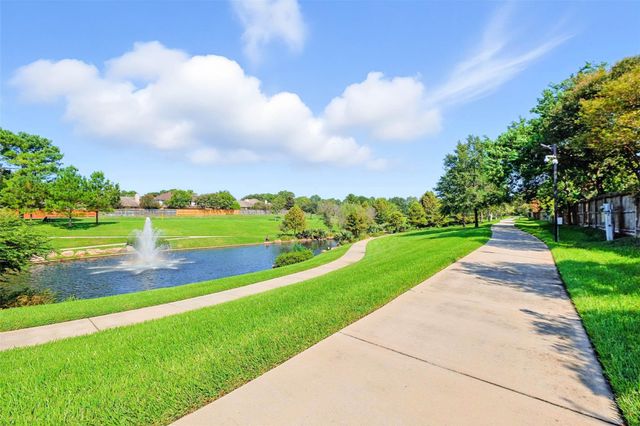 10222 Thornmont Lane, Houston, TX 77070