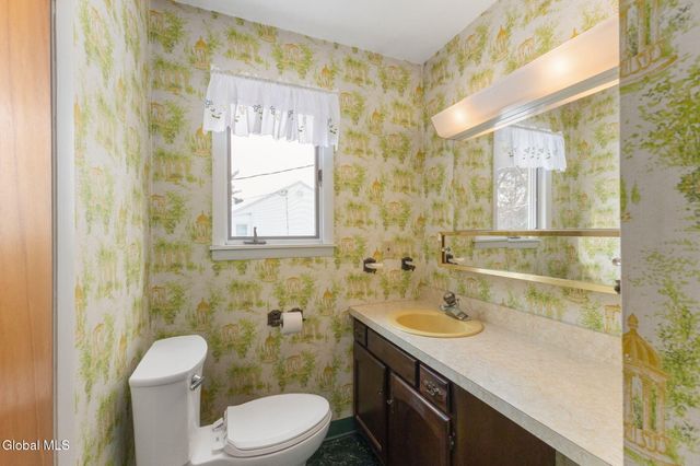 58 E Highland Drive, Guilderland, NY 12203