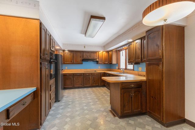 58 E Highland Drive, Guilderland, NY 12203