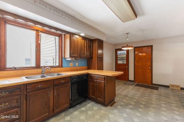 58 E Highland Drive, Guilderland, NY 12203