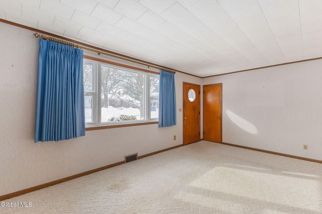 58 E Highland Drive, Guilderland, NY 12203