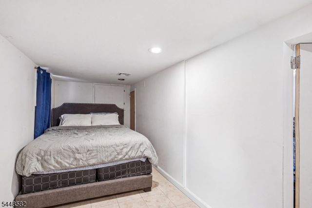 10 Lentz Pl, Irvington Twp., NJ 07111