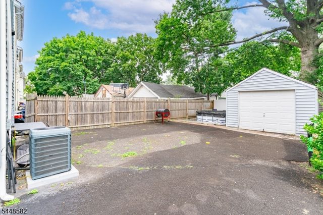 10 Lentz Pl, Irvington Twp., NJ 07111