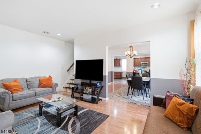 10 Lentz Pl, Irvington Twp., NJ 07111