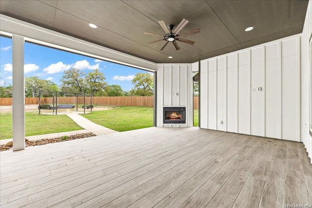 120 Timber Heights, La Vernia, TX 78121