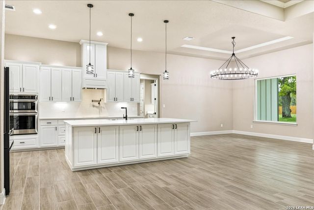 120 Timber Heights, La Vernia, TX 78121