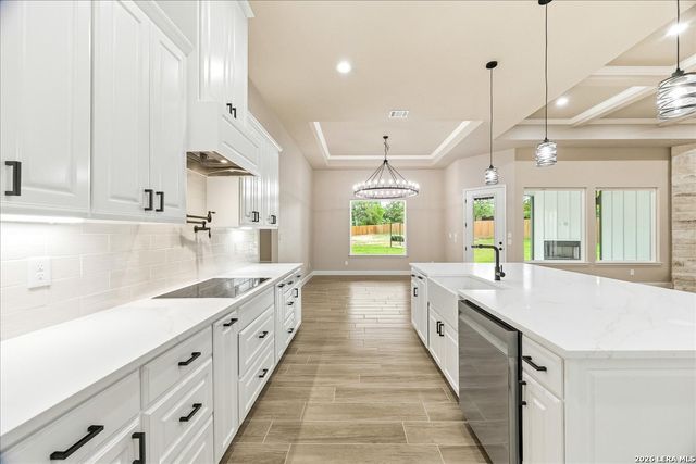 120 Timber Heights, La Vernia, TX 78121