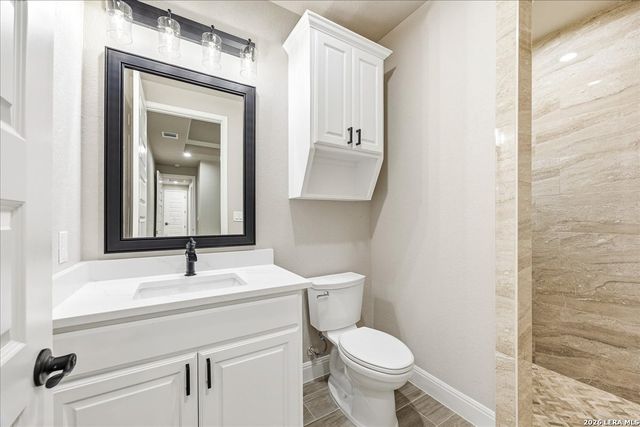 120 Timber Heights, La Vernia, TX 78121