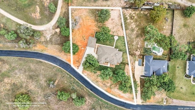 120 Timber Heights, La Vernia, TX 78121