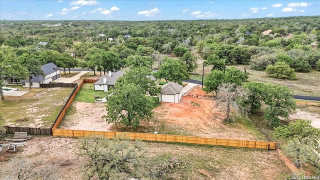 120 Timber Heights, La Vernia, TX 78121