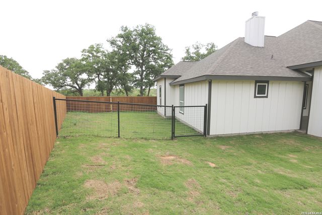 120 Timber Heights, La Vernia, TX 78121