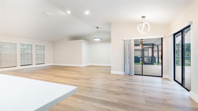 6411 NW 54th Dr, Coral Springs, FL 33067